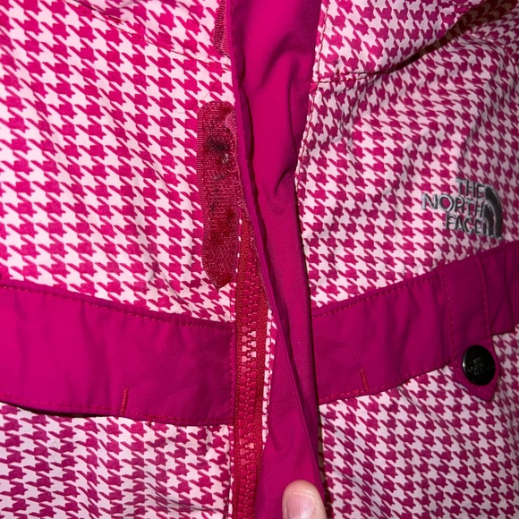 The North Face Pink Houndstooth Hyvent Jacket - Picture 3 of 16